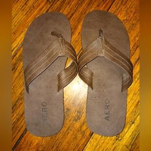 Aeropostal mens flip flops